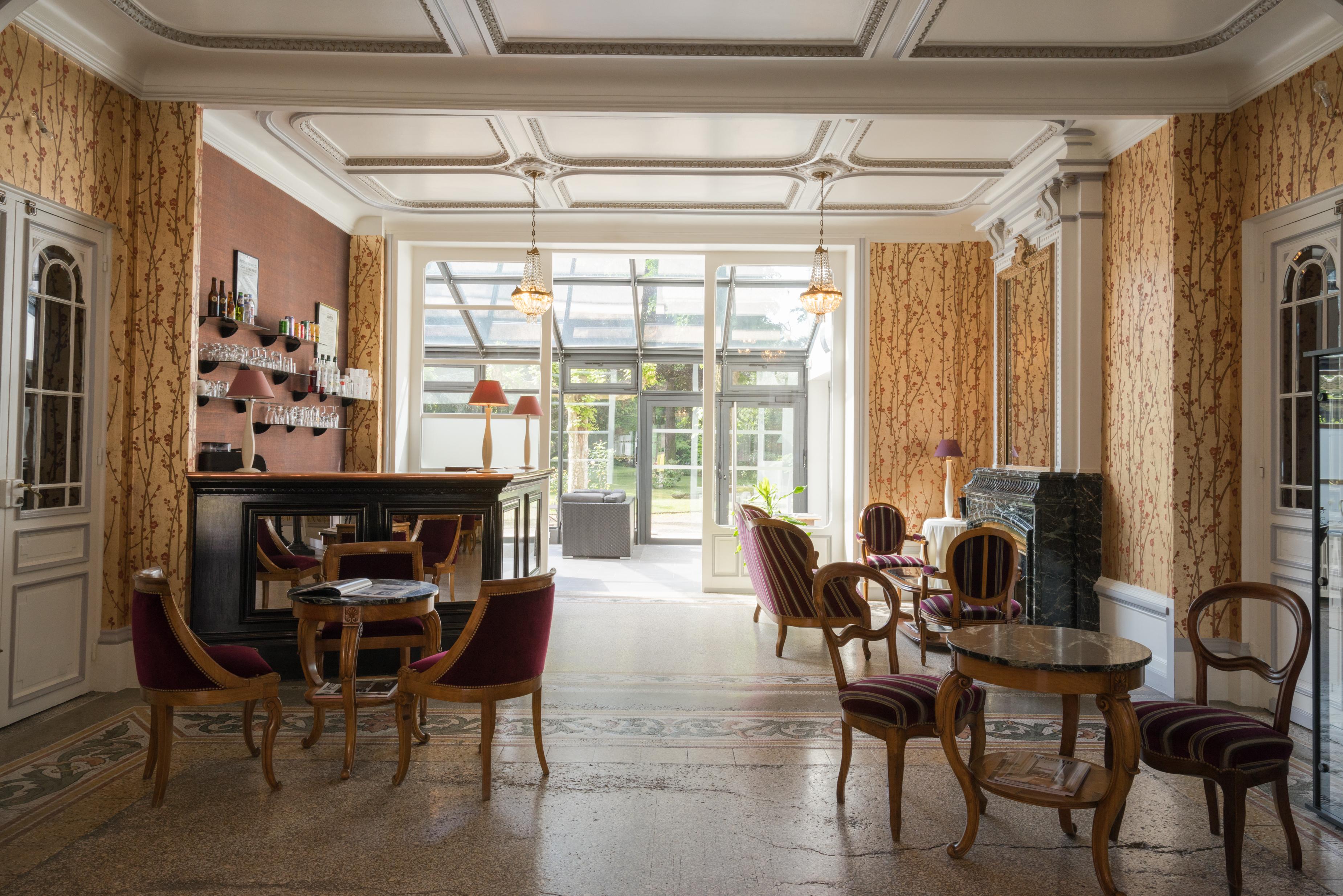 The Originals Boutique, Hôtel Terminus, Bourg-en-Bresse Gare (Qualys-Hotel) Exterior foto