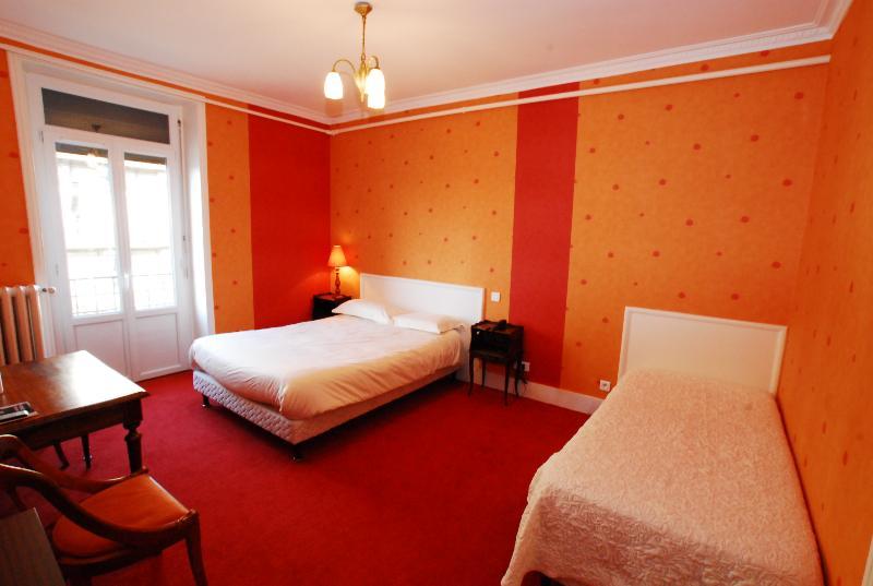 The Originals Boutique, Hôtel Terminus, Bourg-en-Bresse Gare (Qualys-Hotel) Exterior foto