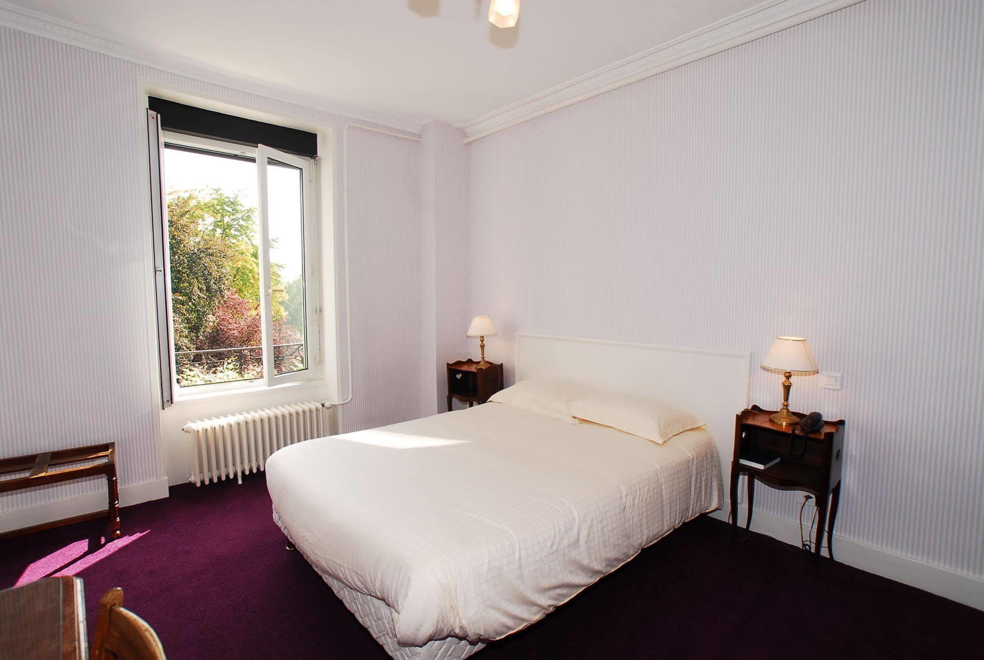 The Originals Boutique, Hôtel Terminus, Bourg-en-Bresse Gare (Qualys-Hotel) Exterior foto